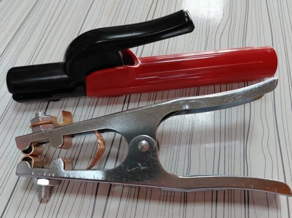 Pense Hangi Kutuba Bağlanır?